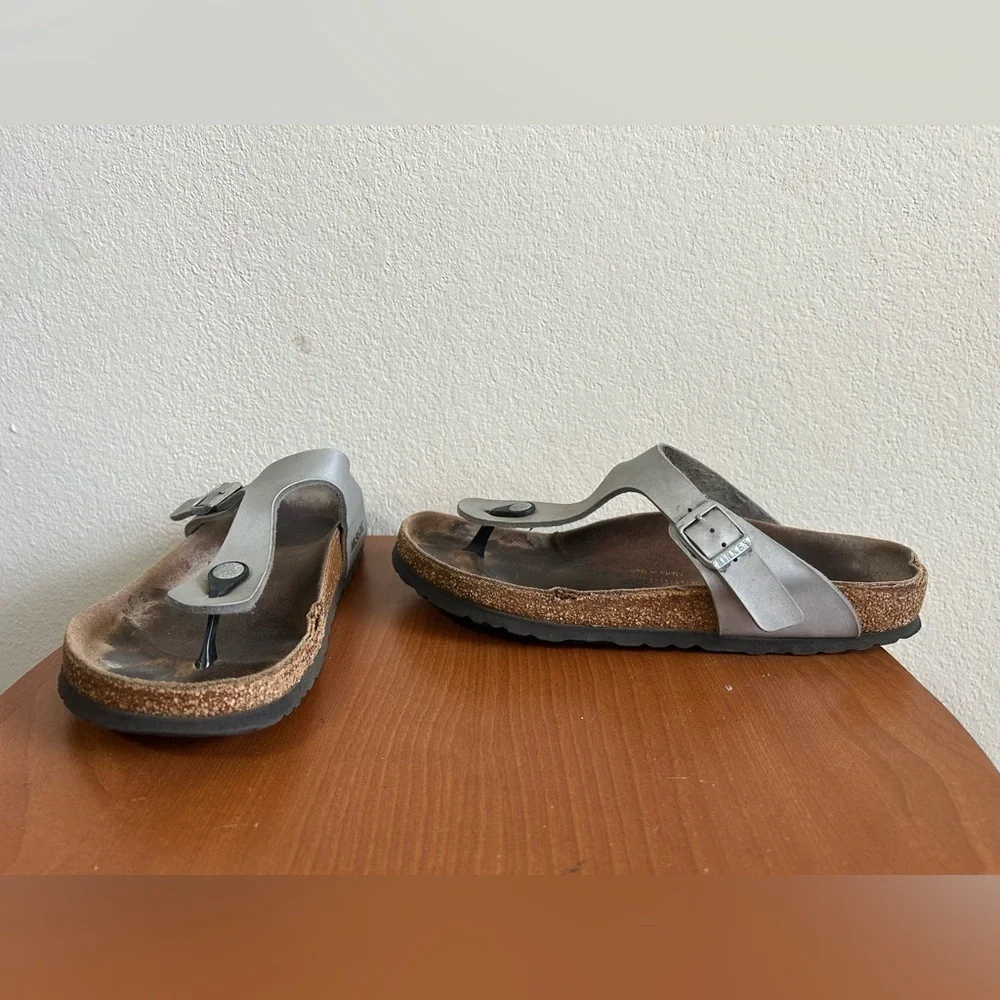 Birkenstock Gizeh Women’s Size 9 40 Metallic Slip On Birko-Flor Silver Sandal